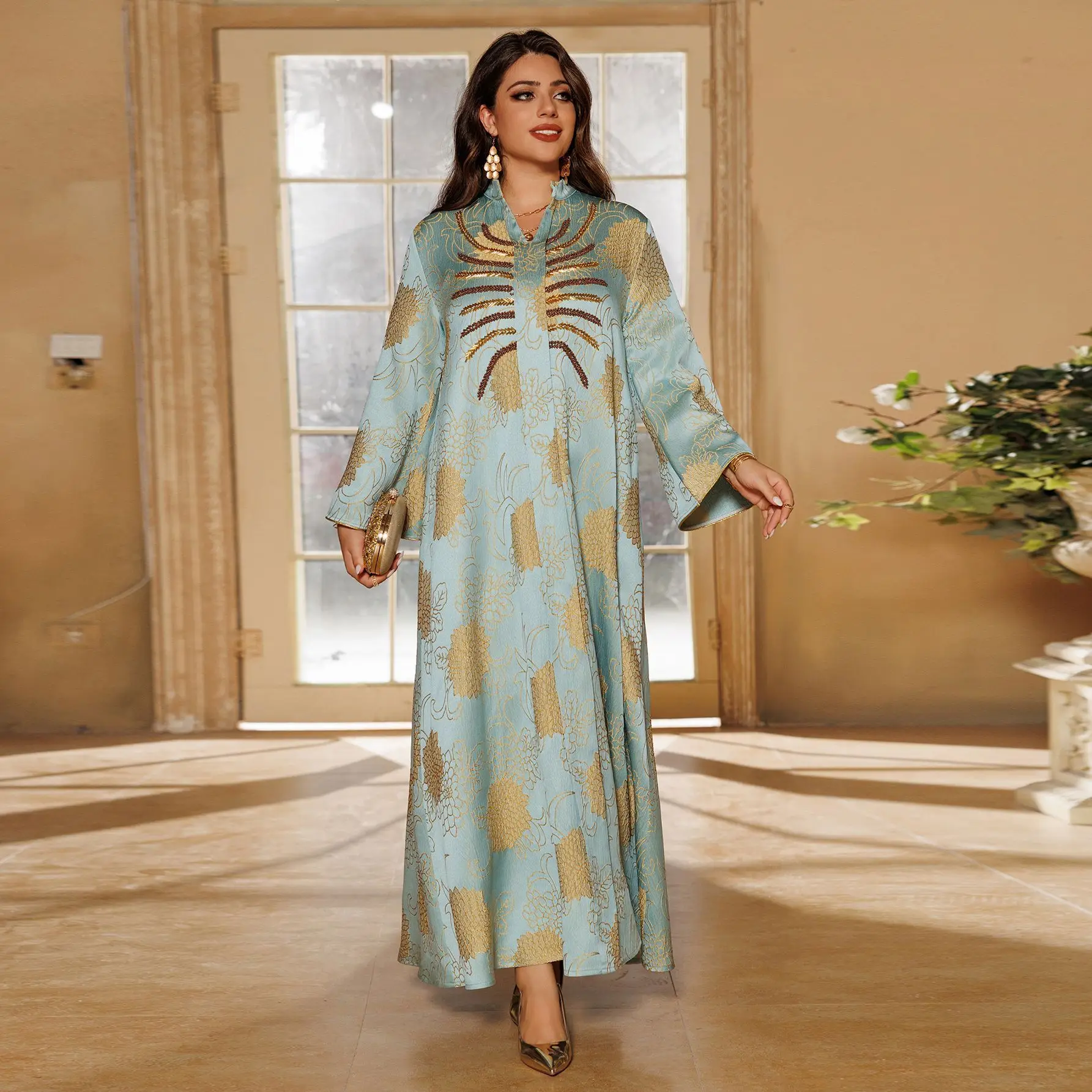 Saudi Arabia Ramadan Arab Middle Eastern Muslim Robe Dubai Dress V-neck Jacquard Bead New Moroccan Islamic Women's Robe