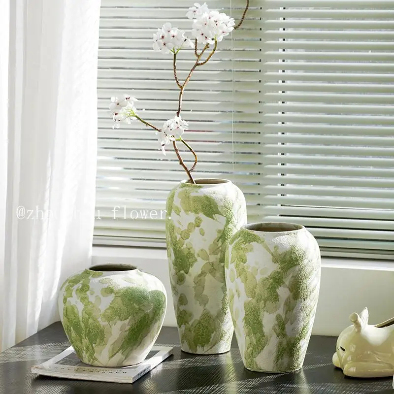 

Furniture for small-sized apartments Floor-to-Ceiling Vase for Living Room Entrance, Ideal for High-Value Flower Arrangements