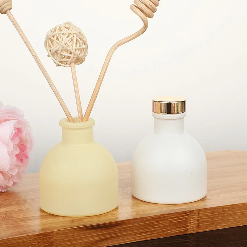 1pc 50ml Semicircle Home Fragrance Aroma Diffuser Bottle Party Gifts Glass Container Reed Diffuser Essential Oil Bottle