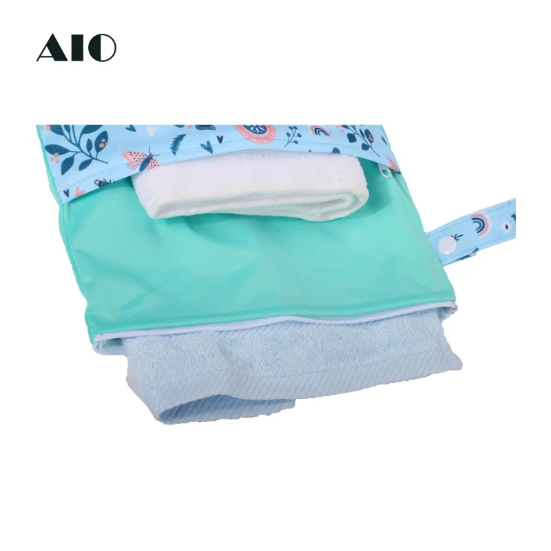 AIO-Bolsa multiusos reutilizable para pañales de bebé, bolso húmedo y seco con asa de tela de doble bolsillo, impermeable, venta al por mayor, 25x35cm