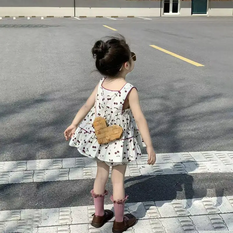 

Summer New Girls' Set 2025 Korean Version Style Cherry Full Print Sleeveless Vest Doll Shirt Flower Bud Pants Two-piece Set