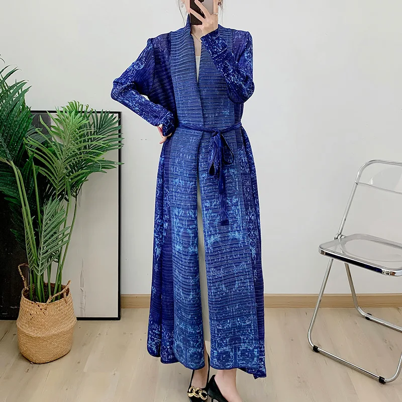 

Miyake Pleated Clothing for Women, Middle East abaya Design Sense, Niche Temperament, Elegant Cardigan Dress, Belt Temperament