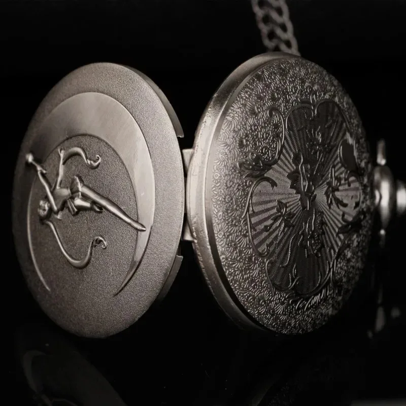 ファッションヴィンテージクォーツ懐中時計キッズペンダントネックレスギフトシンプルなデザインメンズレディース腕時計チェーン付き