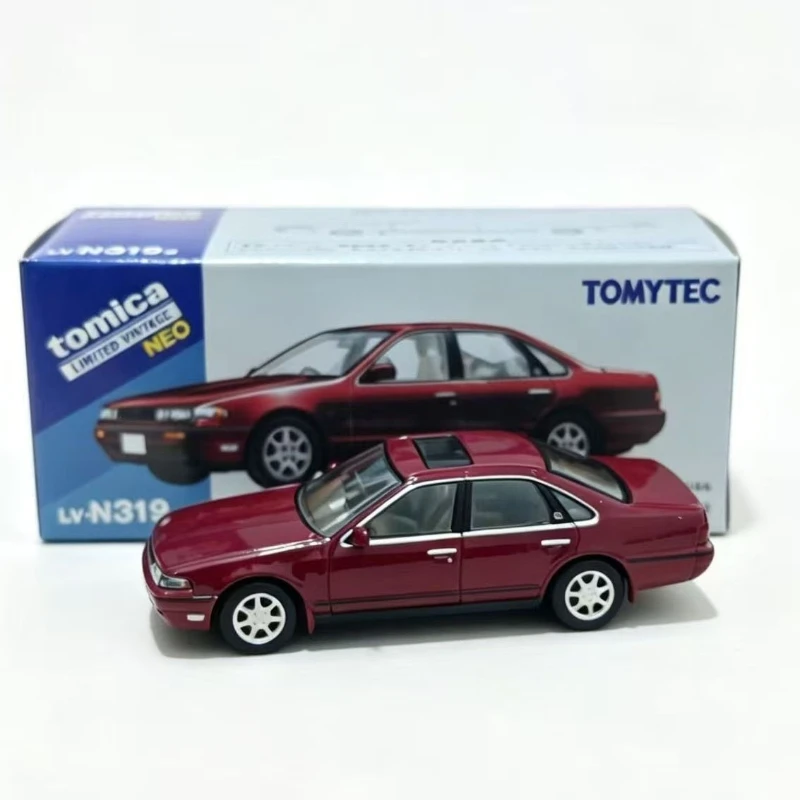 In stock: 1:64 N319c/d Cefiro 91 model, white, wine red alloy replica car model, boy toy gift, room collection statue