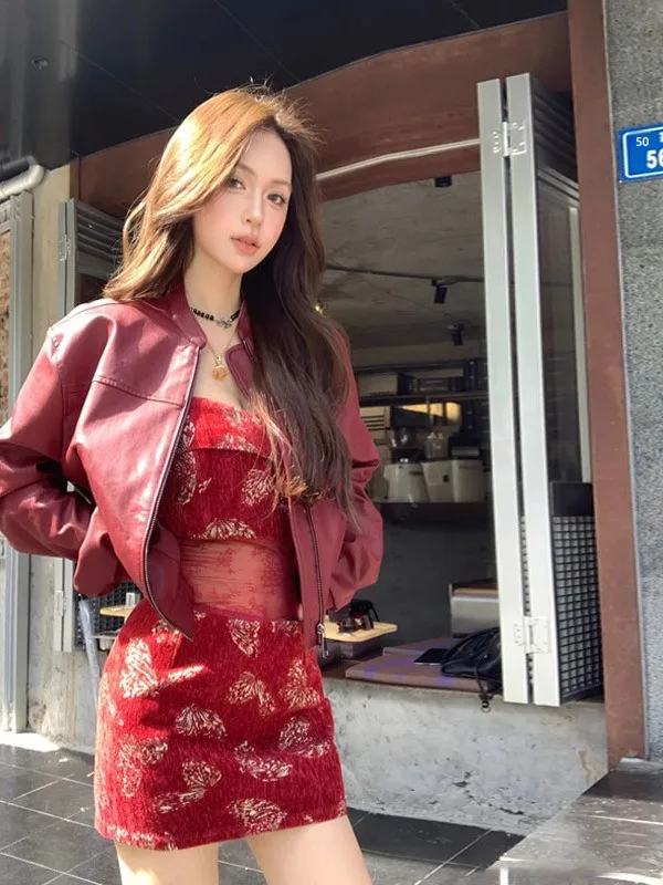 2025 New American Retro Red PU Leather Jacket Women Loose Design Short Motorcycle Jacket Top Polyester Fiber round Neck Zipper