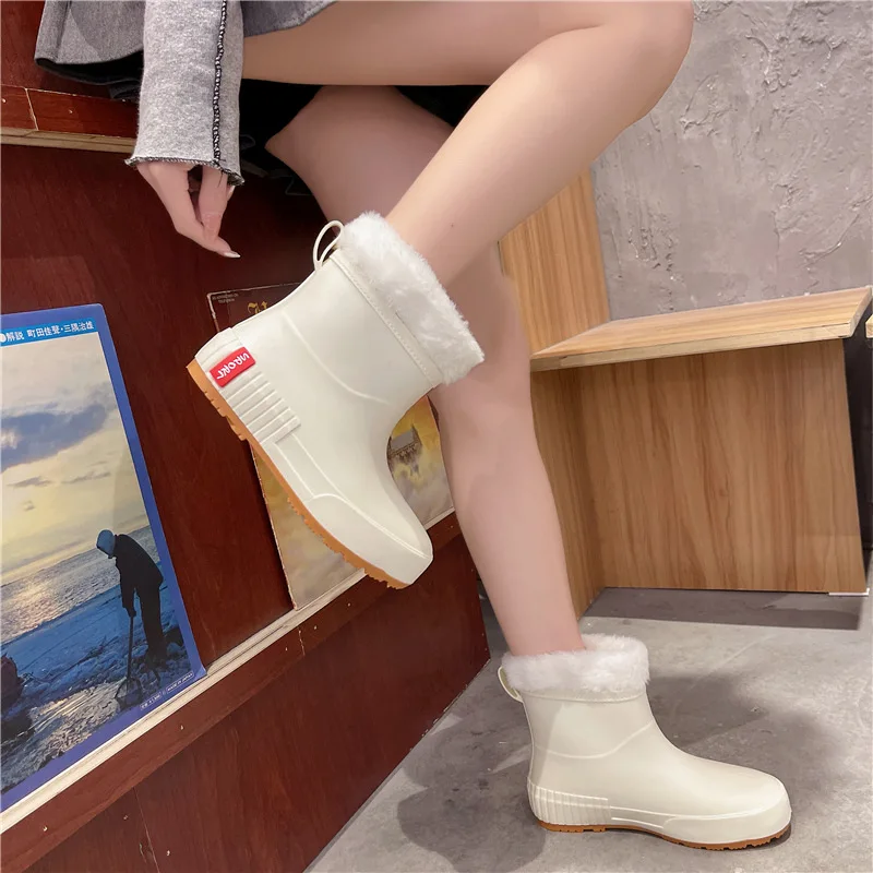 Rubber Shoes Women Warm Waterproof Rain Boots Fashion Slip-on Non-slip Ankle Booties 2022 New Waterproof Work Short Boots Woman