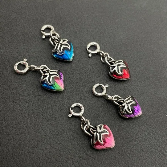

S925 sterling silver retro old cute colorful strawberry pendant women's only pendant side pendant necklace pendant