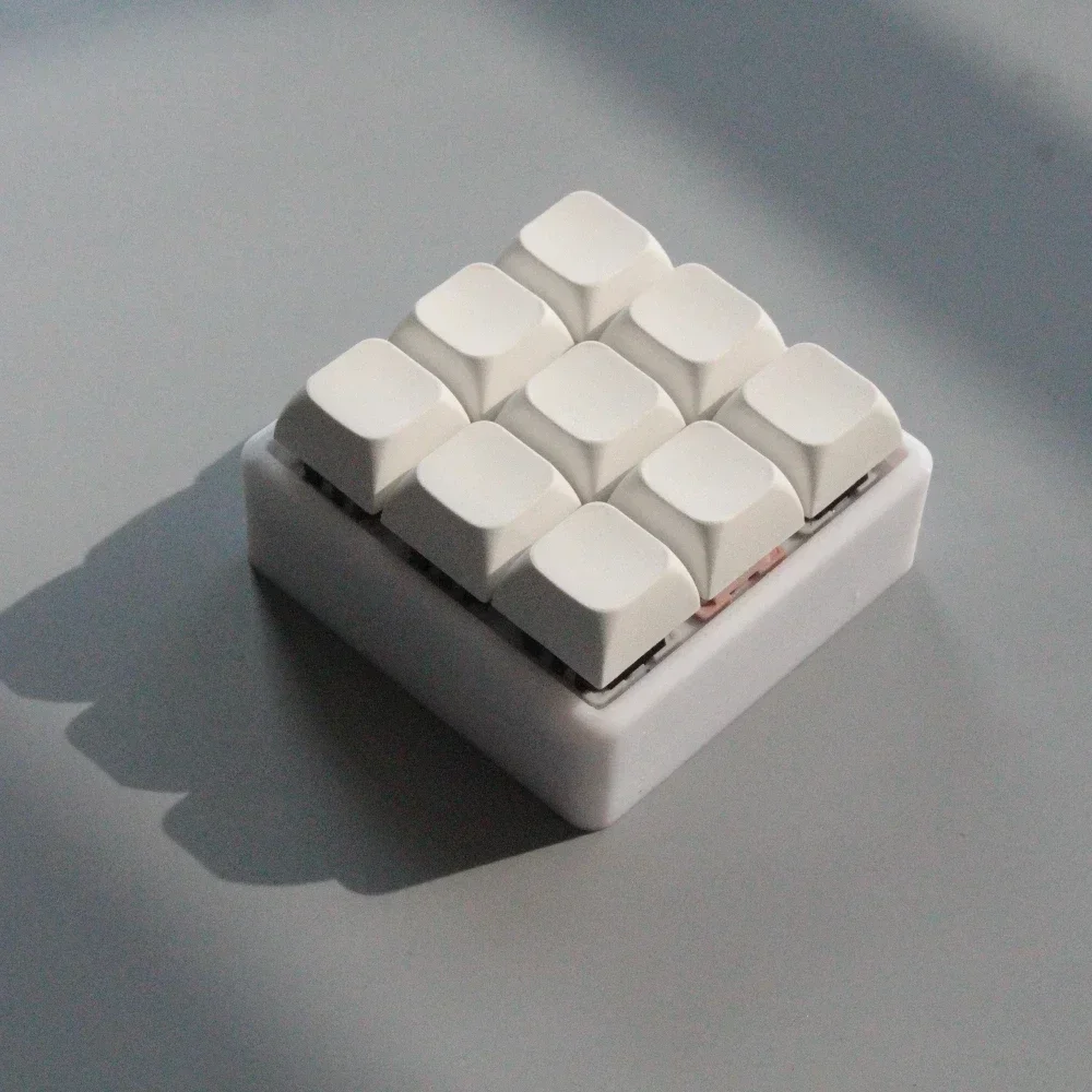 CV09 9 tasti Mini tastiera personalizzata Tastiera fai da te QMK Layout firmware Prog Rammable VIA Key Hot Plug Kit Personalizza tastiera con tasti macro RGB