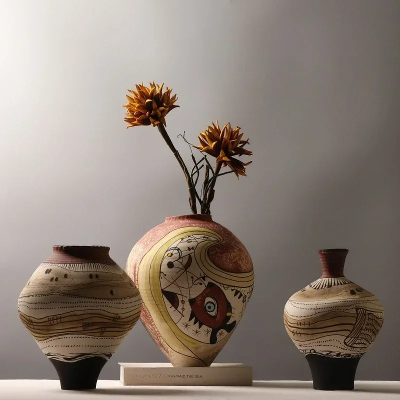 Creative hand-painted ceramic vase hotel flower arrangement decoration retro abstract rendering art ornament