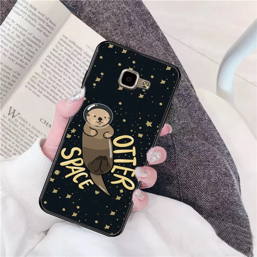 Cute Otter Lutra lutra Phone Case For Samsung A 10 11 12 13 20 21 22 30 31 32 40 51 52 53 70 71 72 73 91 13 shell