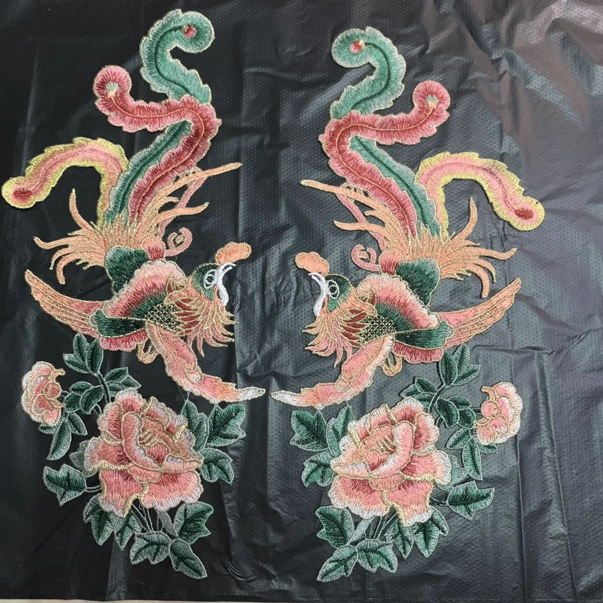 1pair Large Phoenix Embroidery Cloth Patch Cheongsam Wedding Dress Decoration Hole Repair Patches for clothing New Style