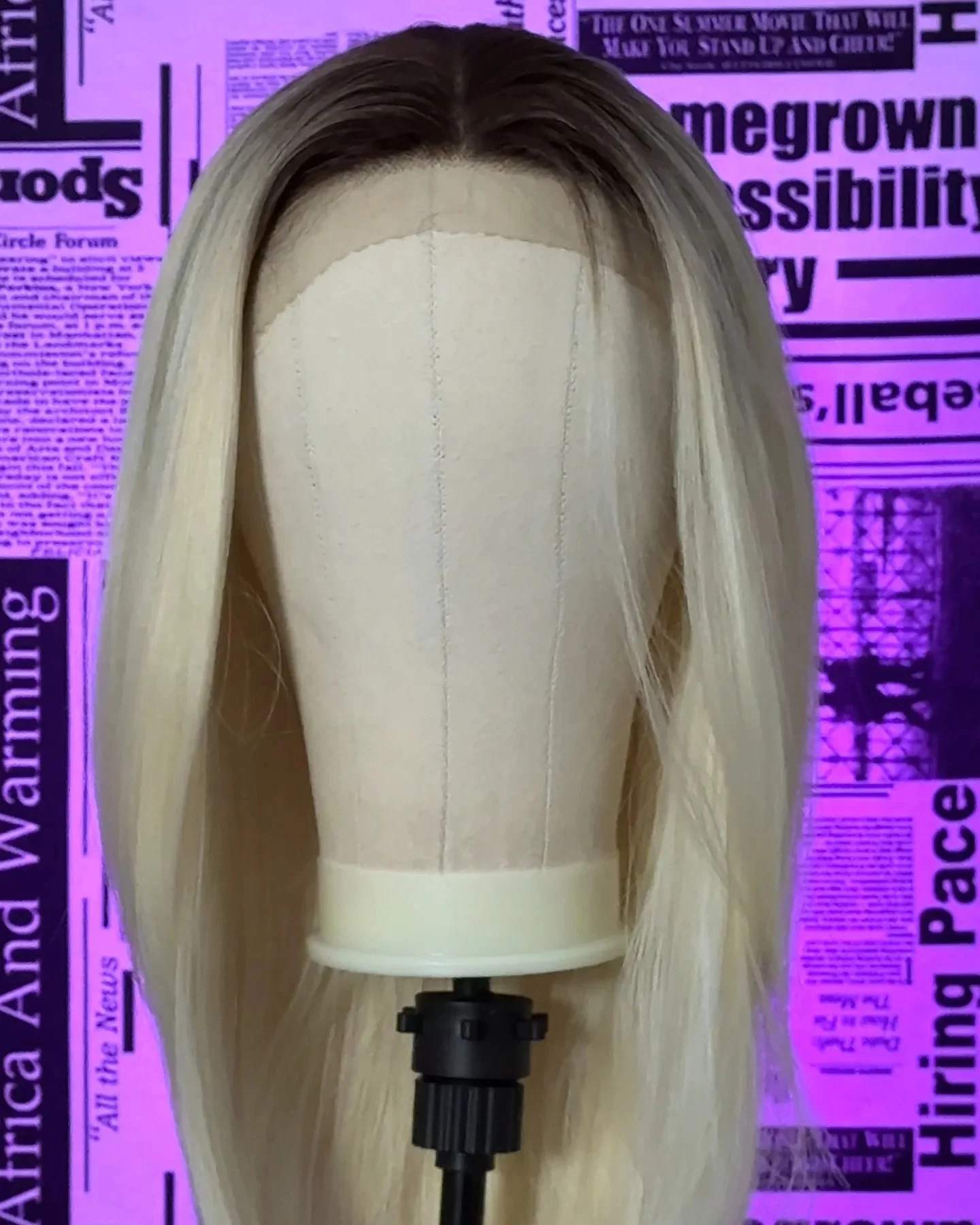 Wig Gelombang Alami Lapisan Elastis, Wig Rambut Sintetis Ombre Pirang Muda dengan Lace Front, Serat Tahan Panas, Hairline Preplucked