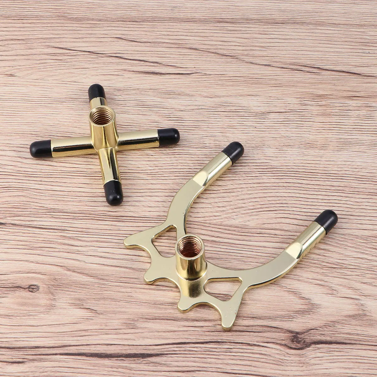 

2Pcs Premium Pool Cue Rack for Snooker Billiards Creative Antler Style Bridge Head Stable Structure Easy Pool Table