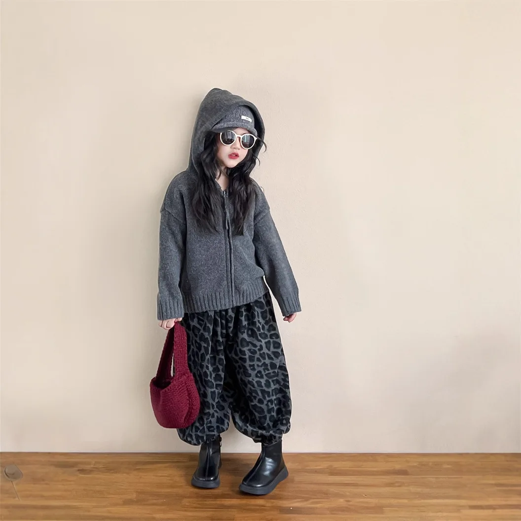 

Korean Version of Girls' Spring and Autumn Gray Hooded Zipper Shirt Gray Leopard Print Closed Harlan Pants Set New