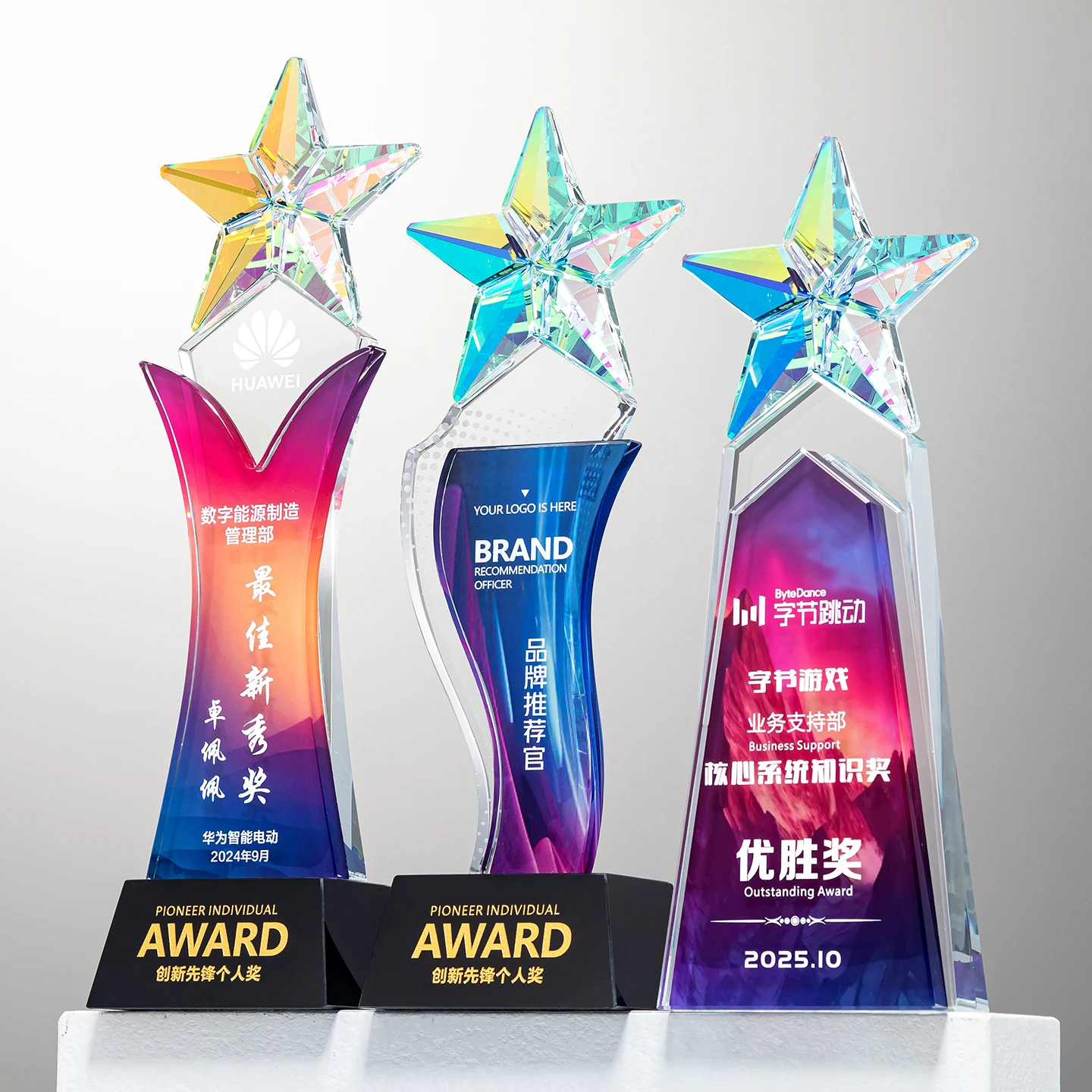 Customized Crystal Glass Star Trophy for Company Employees Excellence Award Business Gifts Corporate Recognition Prize