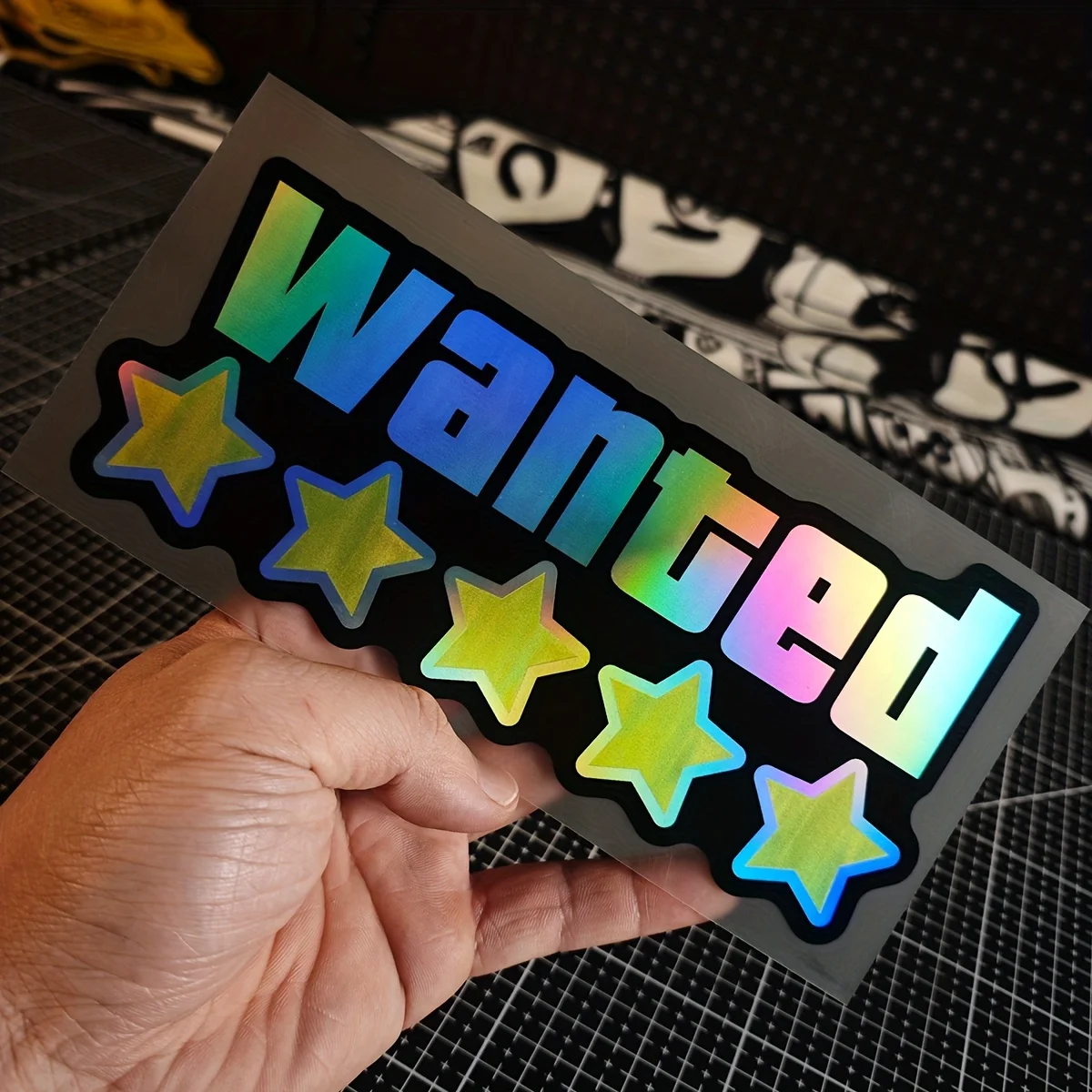 

1pc Gaming Themed Holographic Vinyl Sticker, Waterproof Fun Decal for Car, Motorcycle & Helmet