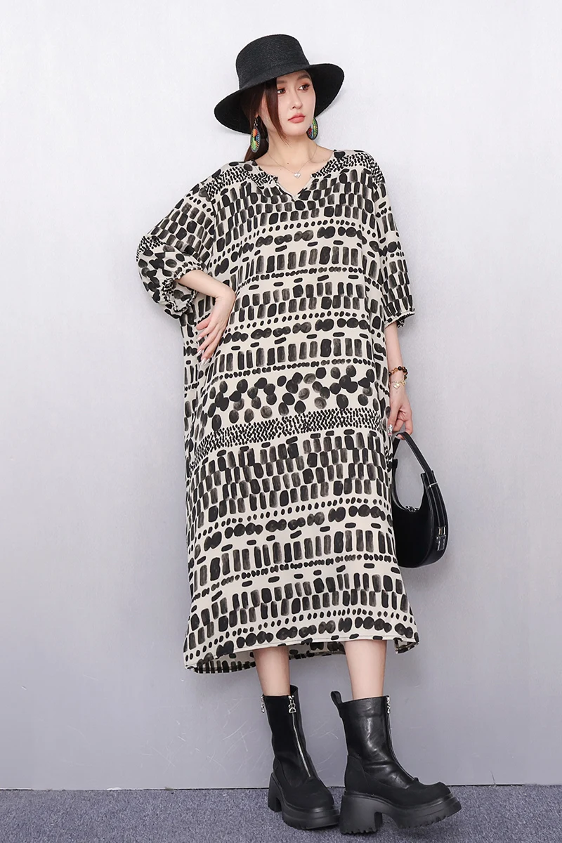 

2025 Summer Elegant Women Loose V Neck Printed Long Dresses Female Short Sleeve Dress Wholesale J1242