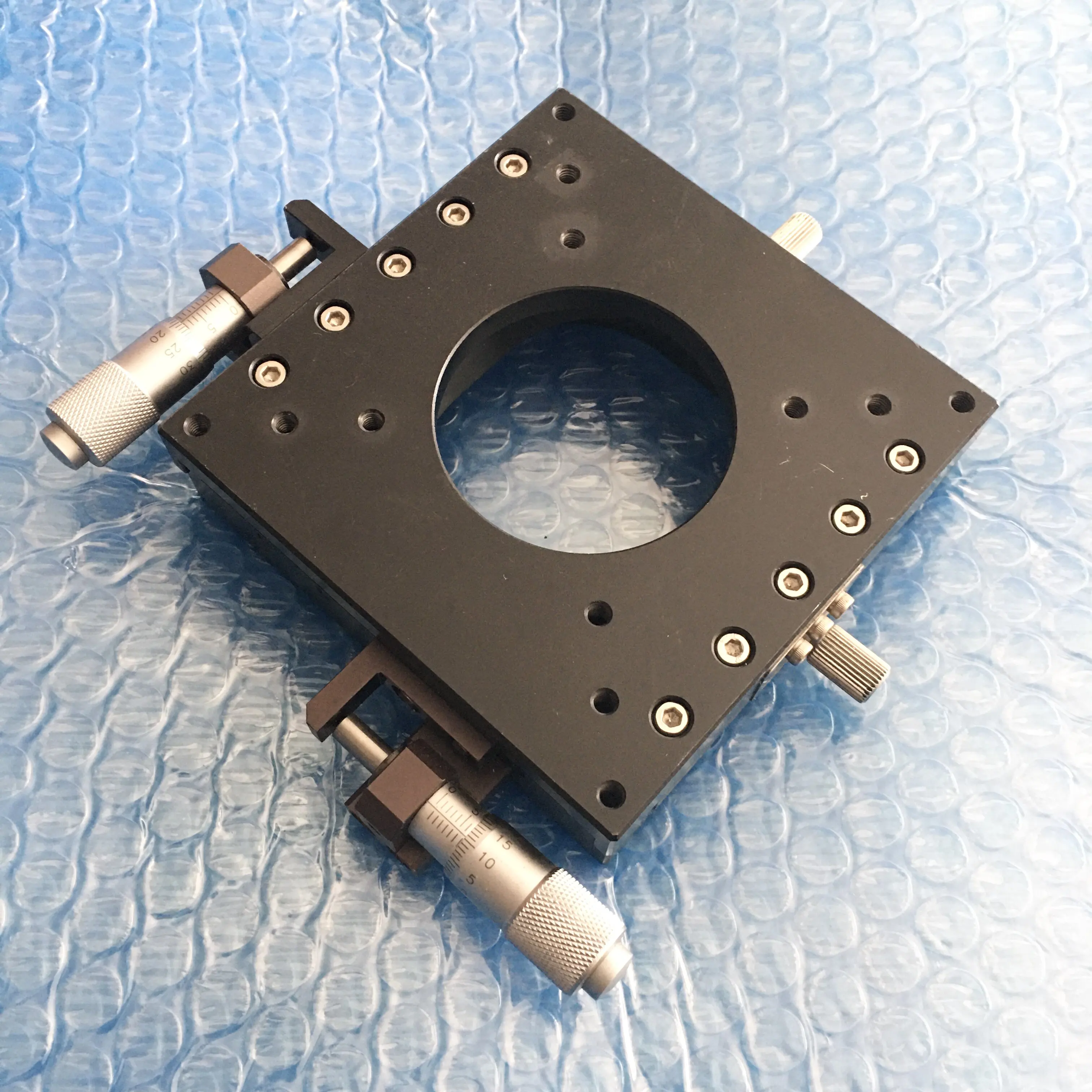 New XY-axis ultra-thin steel hollow optical fine-tuning platform manual displacement model LY100-LBK