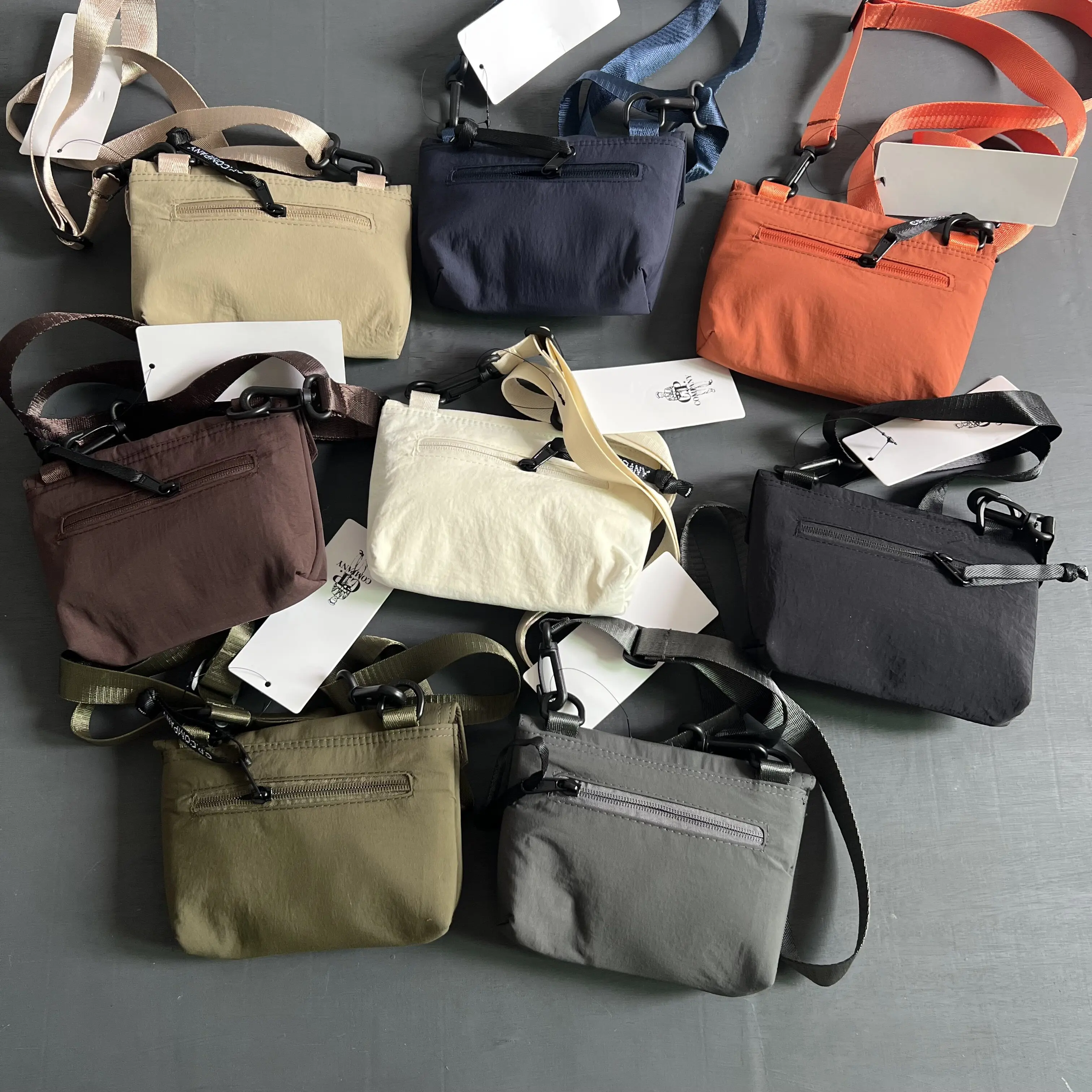 2026 Neue lässige Sport-Hüfttasche Unisex Große Kapazität Multifunktionale modische Umhängetasche/Brusttasche – Detail 6