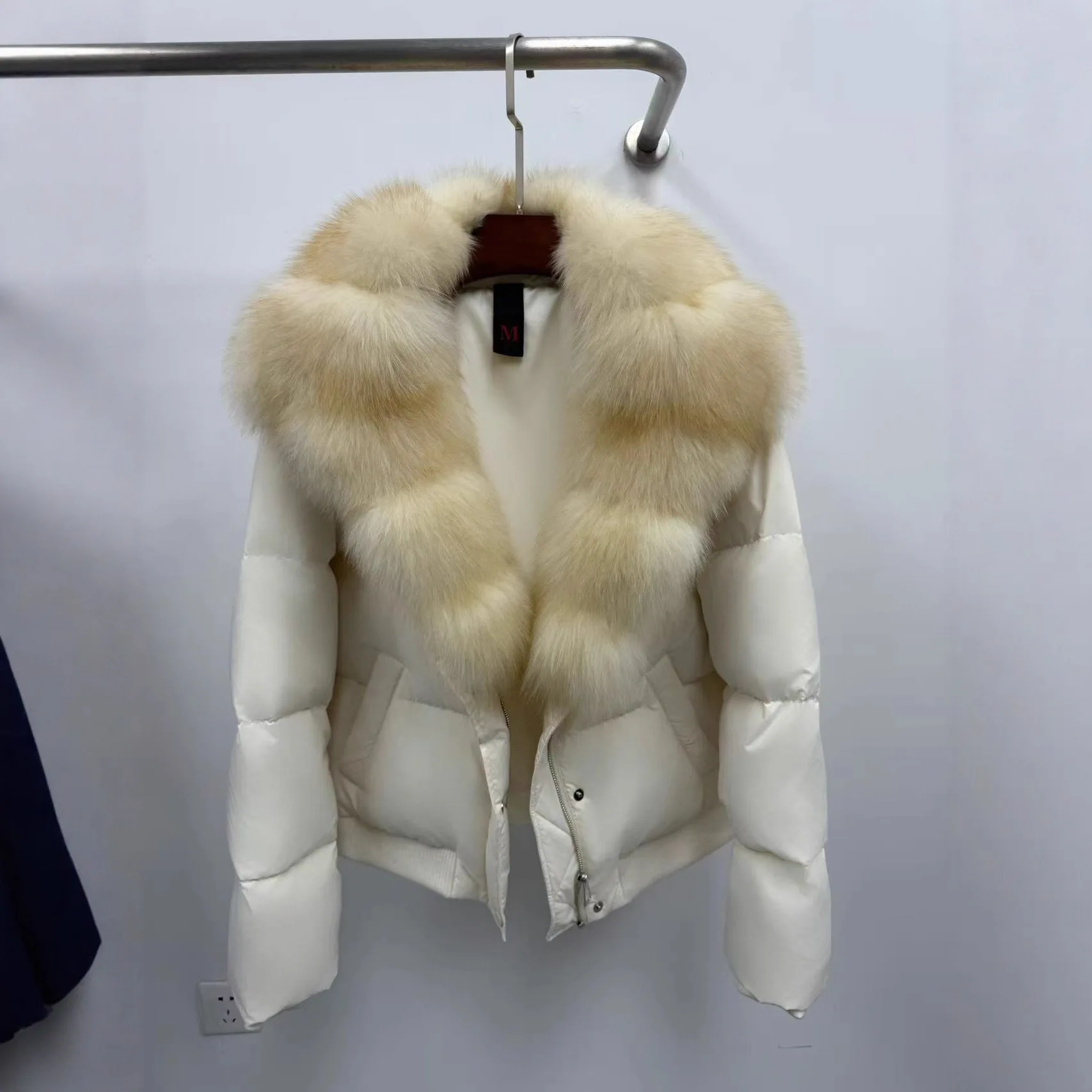 

Winter Real Fox Fur Collar Elegant White Goose Down Thickened Warm Down Jacket Women Thick Warm Natural Fox Fur Puffer Jacket