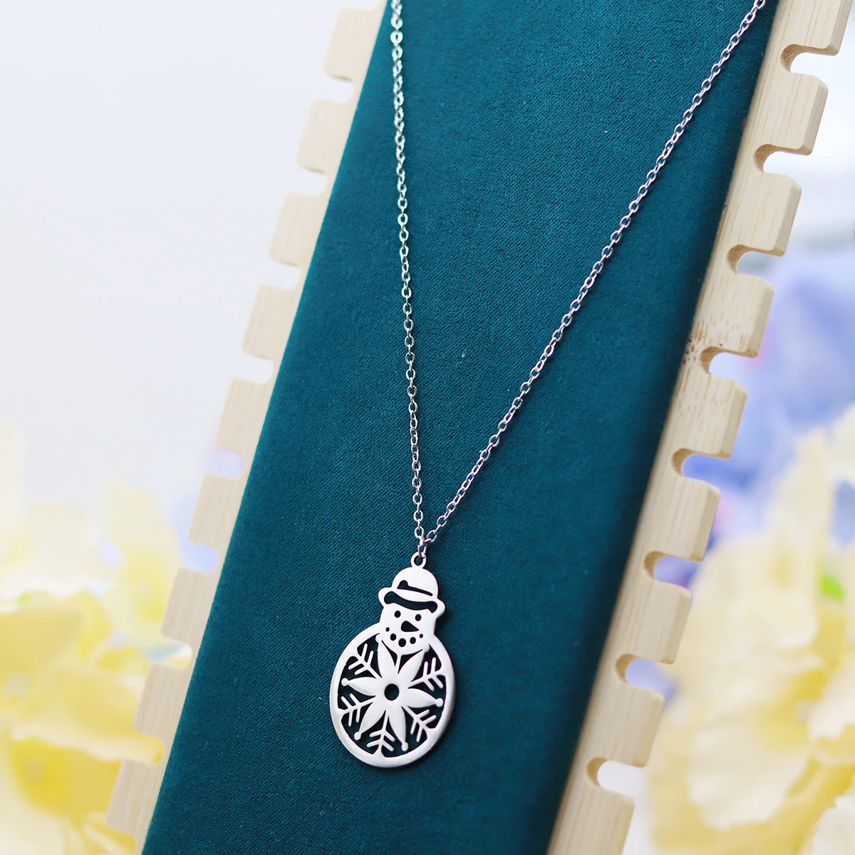 Stainless steel snowman snowflake Christmas charm winter party souvenir gift pendant necklace