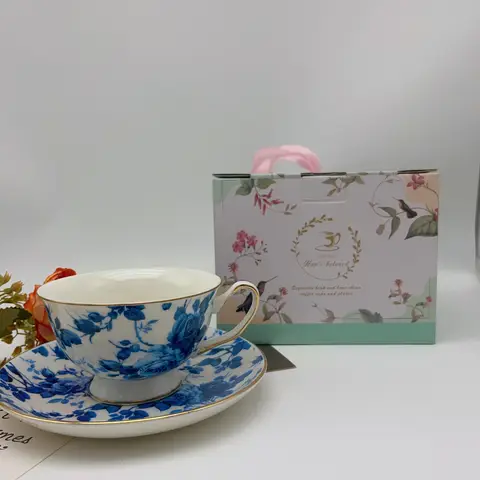1pc European style exquisite blue rose ceramic cup, plate, coffee cup, plate gift box 200ml