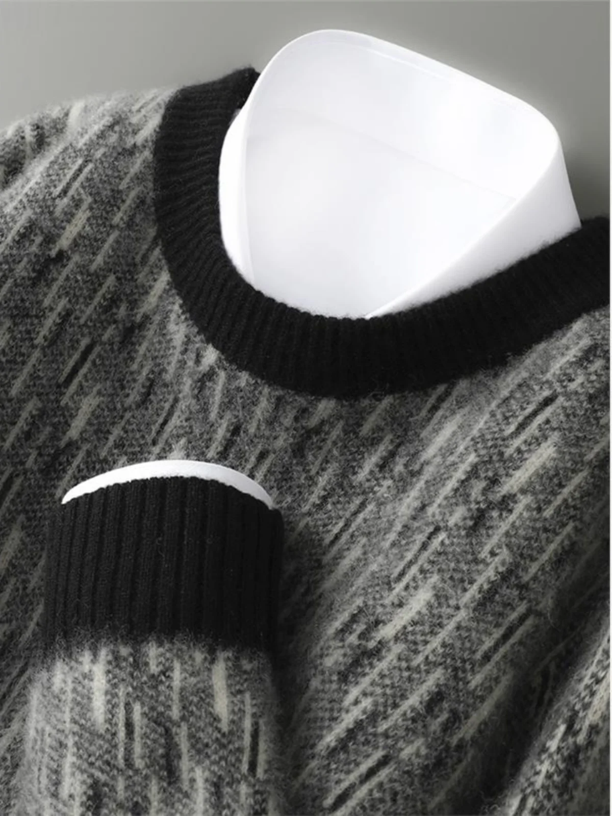 

Loose Fit Pure Wool Knit Sweater Men's round Ne Thiened Large Size Versatile Base Layer irt Autumn Winter New Sle