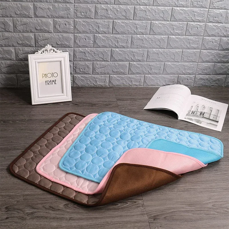 

Pet Summer Pet Ice Dog Kennel Ice Silk Cat Cooler Pads Pet Supplies Cat Pads