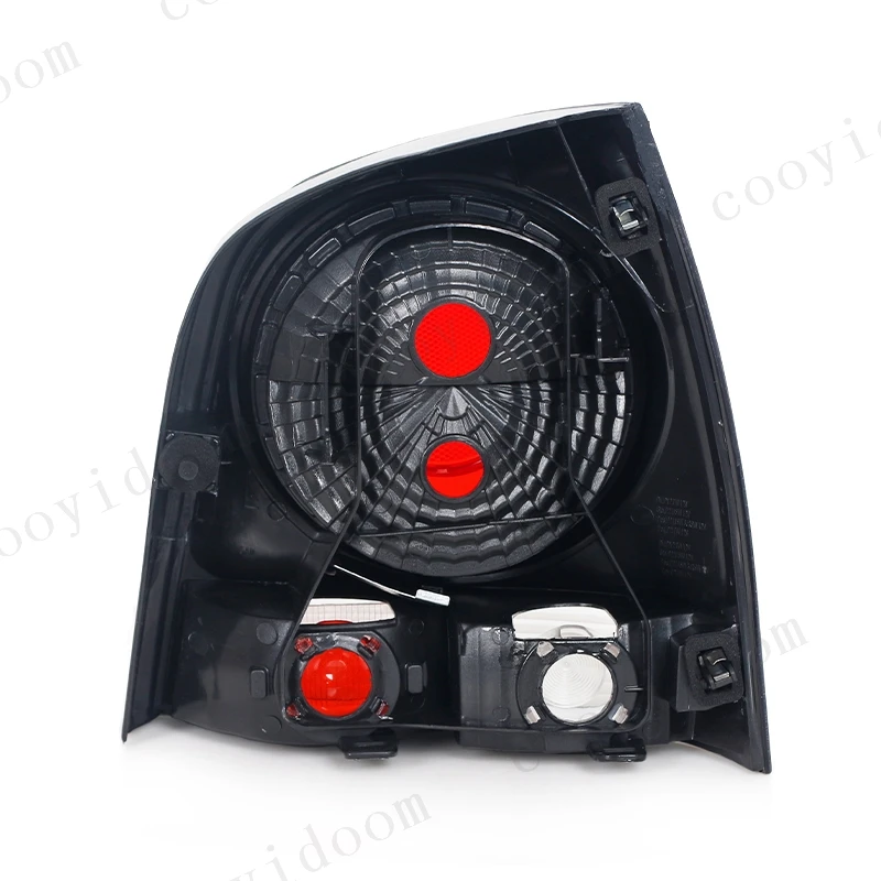 Rear Bumper tail light Fog Light For VW POLO 9N 9N3 Hatchback 2005 2006 2007 2008 2009 2010  Brake Stop Lamp Light NO Bulbs