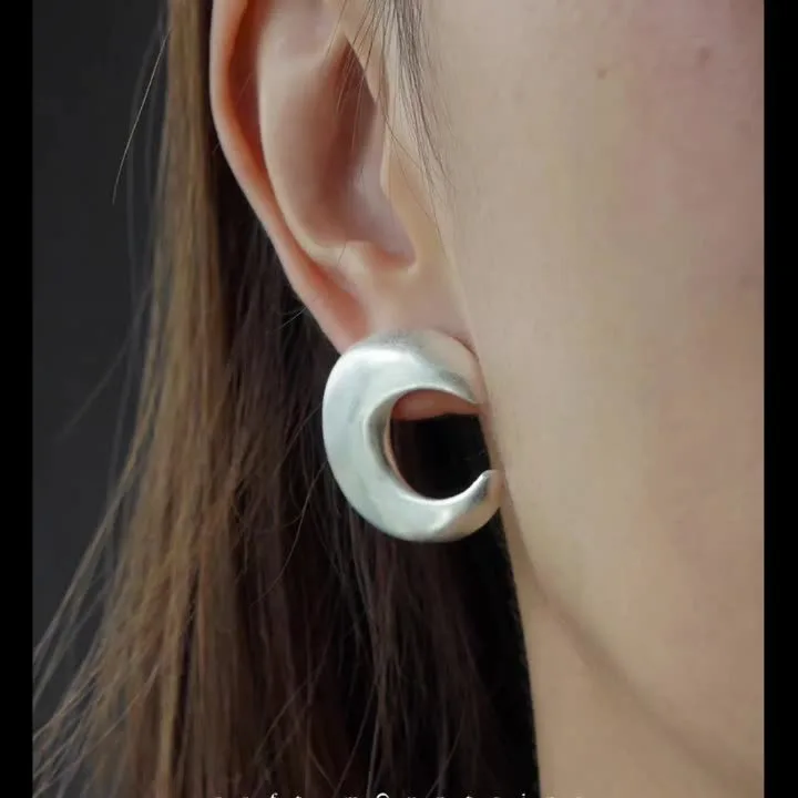 

Jenny&dave Mountain Crescent Brushed Earrings With Atmosphere, Fashionable And Versatile Earrings For Women Earrings Ear Cuffs