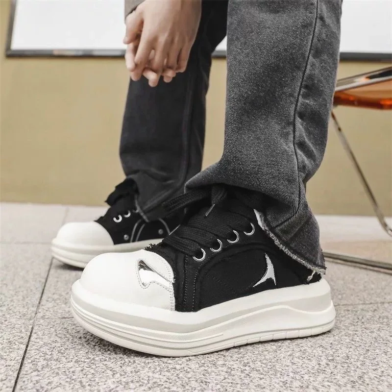 new comfortable, fashionable and casual autumn fashion versatile board shoes for men and women, sports and leisure for couples