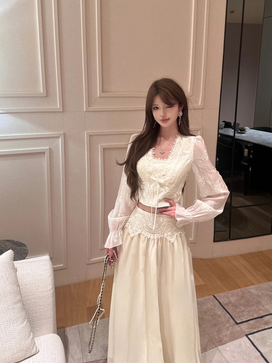 

Elegant Lace Top And Skirt Set Short Square Collar Women's Fashion Spring Outfit Long Sleeve Pure Color French Style