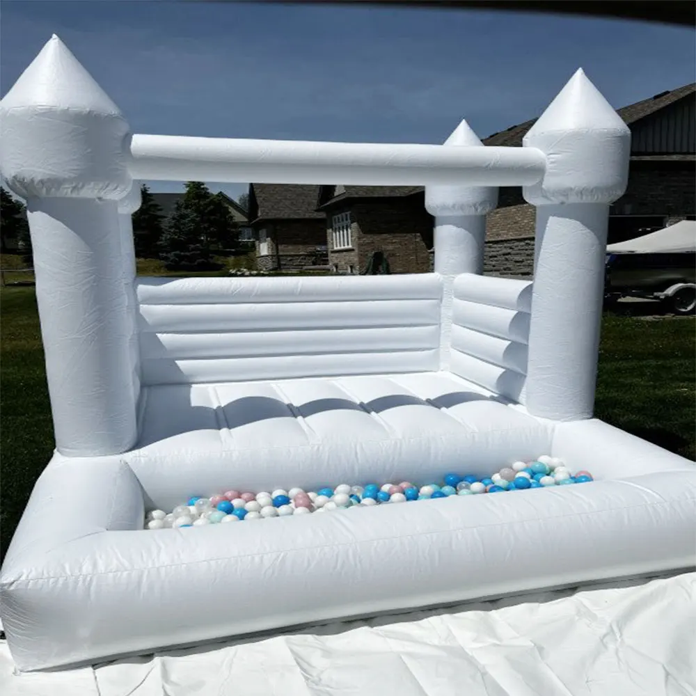 Commercieel opblaasbaar wit springkasteel met ballenbak voor kinderen