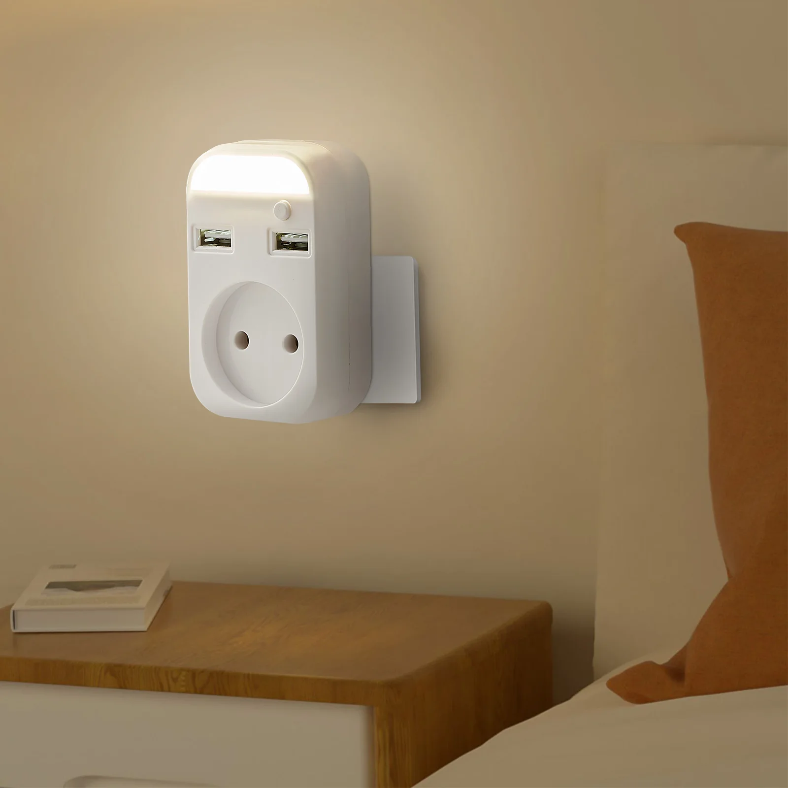 USB Wall outlet US plug adapter with 2 EU socket 2 USB Port Night Light And Switch 5V 2A USB extension socket DZ-02