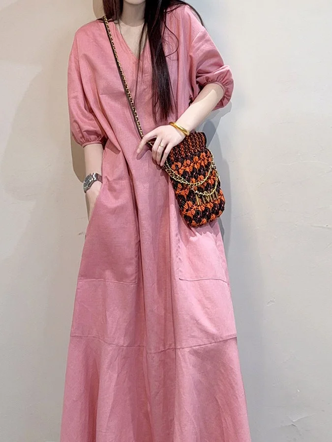 

Casual V-Neck Loose plus Size Dress Summer Breathable Slimming Long Dress Versatile Everyday Wear A-Line Skirt Short Sleeve