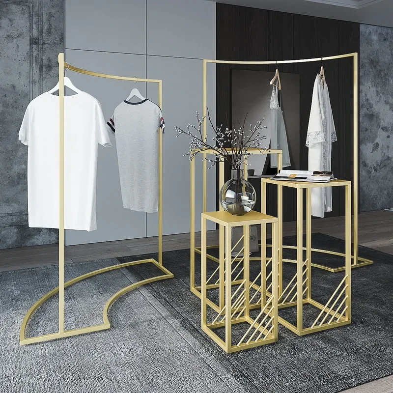 Clothing store curved high and low combination Nakajima display rack semi-circular floor-to-ceiling hanger middle water table