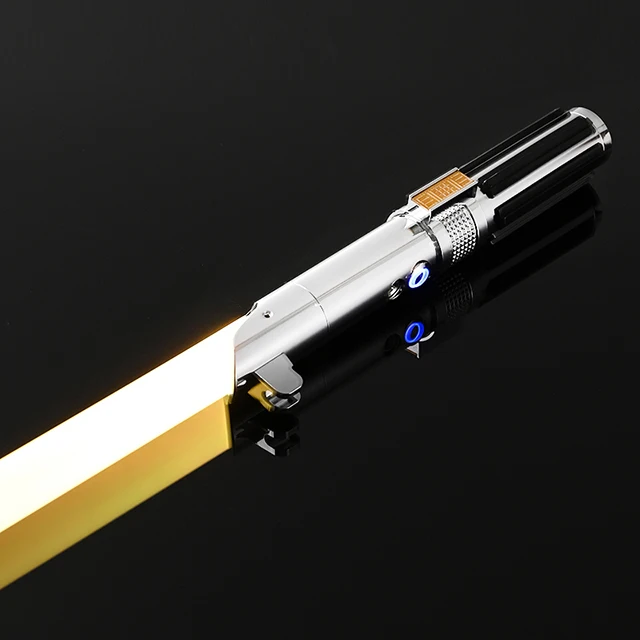 Metalen Handvat Rgb Cosplay Tweesnijdend Lichtzwaard Laserzwaard 16 Kleuren Veranderen Led Schakelbaar Geluid En Licht Voor Jongens Meisjes Cadeau