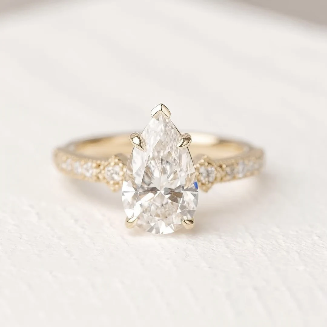 

Designer Pear-Shaped Cubic Zirconia Ring in S925 Sterling Silver or Solid 9K Gold, Custom Engagement Wedding Proposal Gift for W