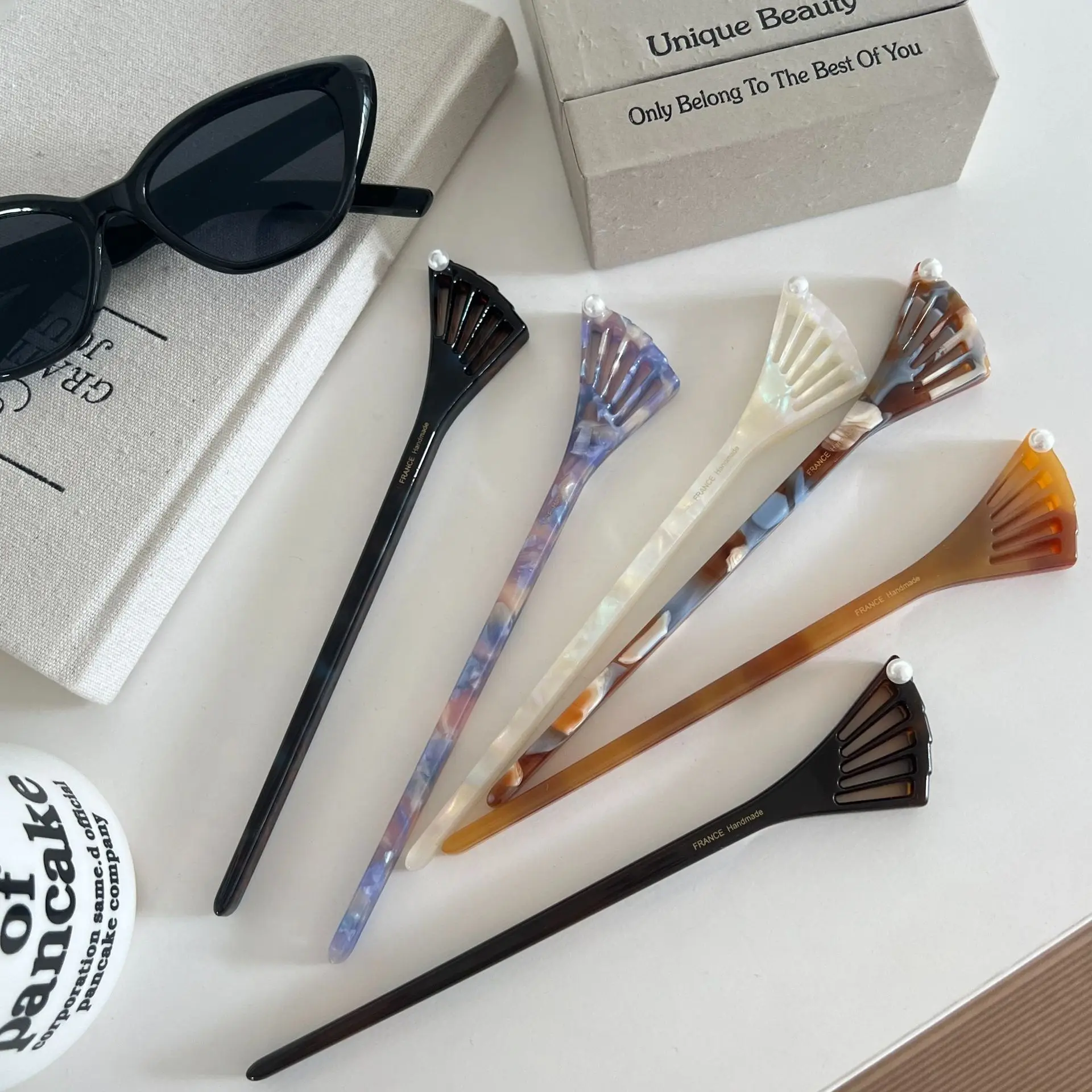 

Niche Design Geometric Fan Hollow-out 14.5cm Long Hairpin Exquisite Temperament, Pearl & Acetate Hairstick Hair Accessories