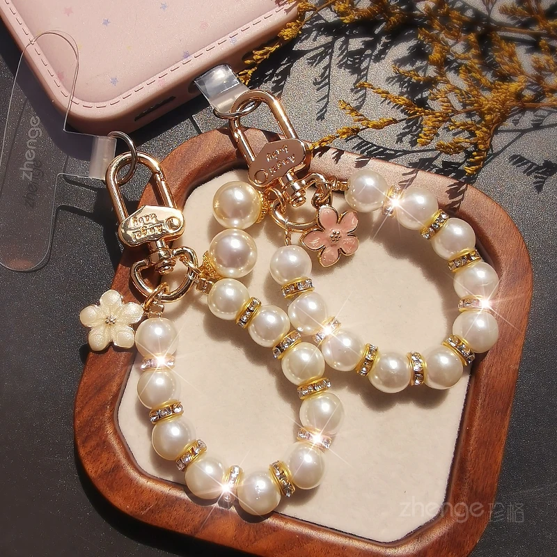 Fashionable Women's Diamond Pearl Phone Chain, Ring Pendant Ins, High-end Feeling, Anti Throw Lifting Chain