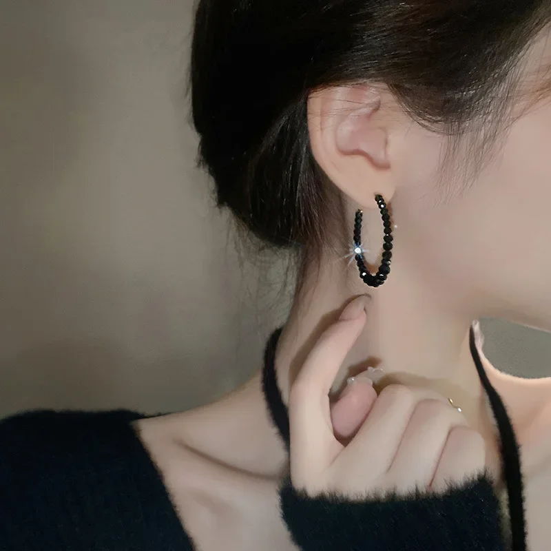 Light luxury C-shape Black Crystal Hoop Earrings Fashion Large Circle Geometric Earrings Women Elegant Jewelry Gifts Wholesale