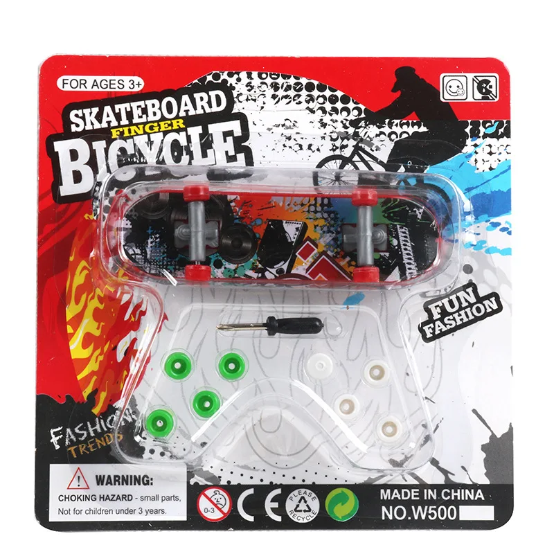 Mini tavole da dito in plastica Set giocattoli sportivi da dito professionali Kit di giocattoli da skateboard da collezione per bambini Bomboniera casuale