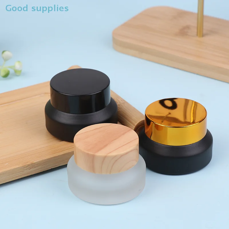 Szklane pojemniki kosmetyczne z pokrywkami 15/30/50g, podróżne puste szklane słoiczki na próbki do makijażu, peelingu do ust, balsamu, balsamów, próbki