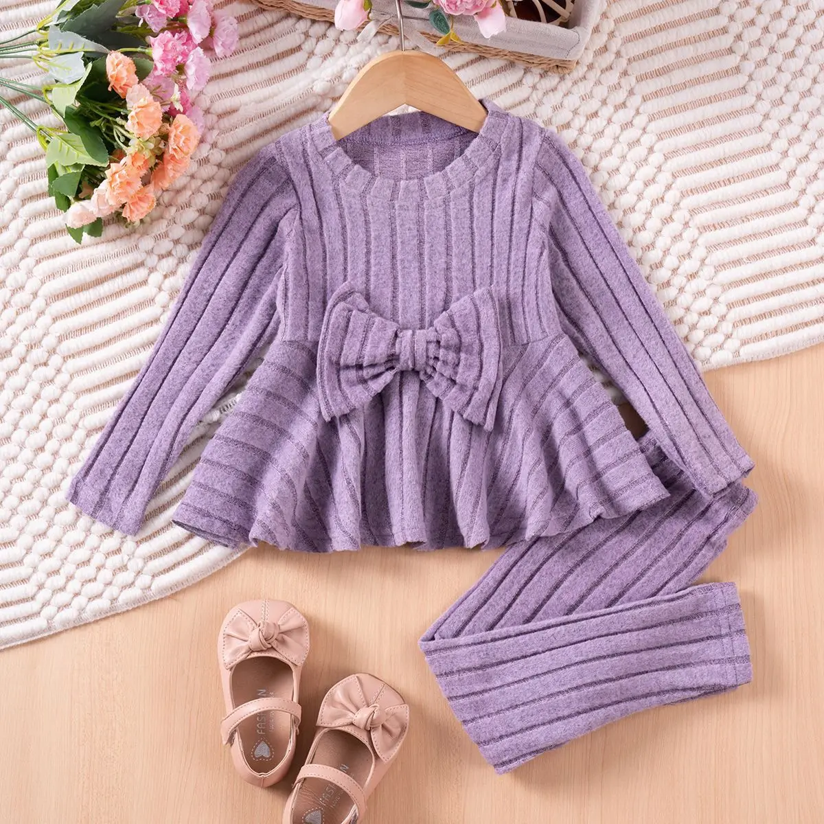 

Korean girls' clothing set Spring and Autumn children's baby ruffle edge pullover knitted sweater pants two-piece set