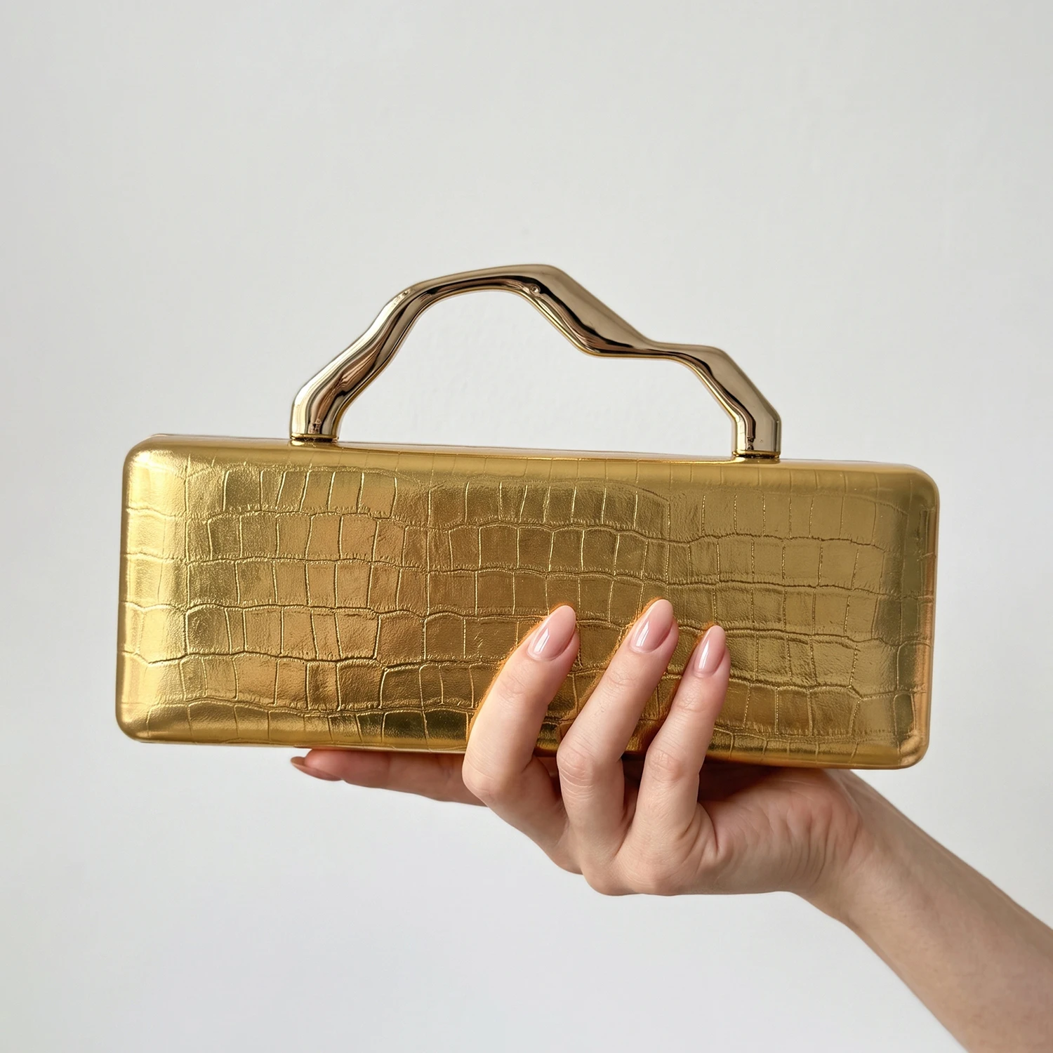Luxuriöse Abendclutch mit Krokodilprägung in Gold, Damenmode, Party-/Hochzeitstasche, Umhängetasche mit Kette, lange Damenbrieftasche. – Detail 6