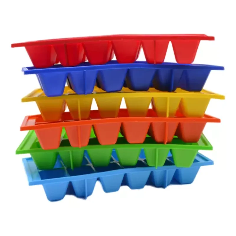 10 cubes of different colors and reusable  freezer