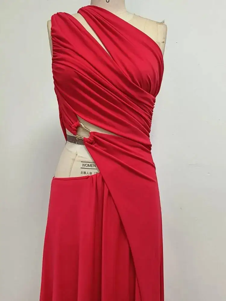 LEOSOXS 2025, Damen-Sommer-Berühmtheit, neues One-Shoulder-Cut-Out, geteiltes rotes Maxi-langes Kleid, elegantes Abend-Club-Partykleid