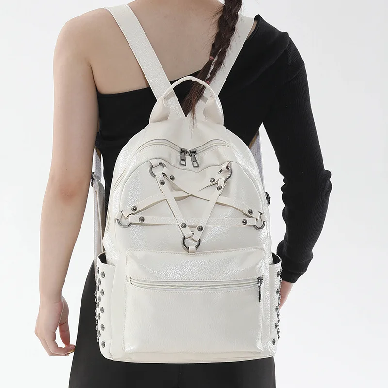 Rivet Soft PU Solid Zipper Personalized Fashionable Women Backpack 2026 New Casual High-quality Large Capacity Backpack