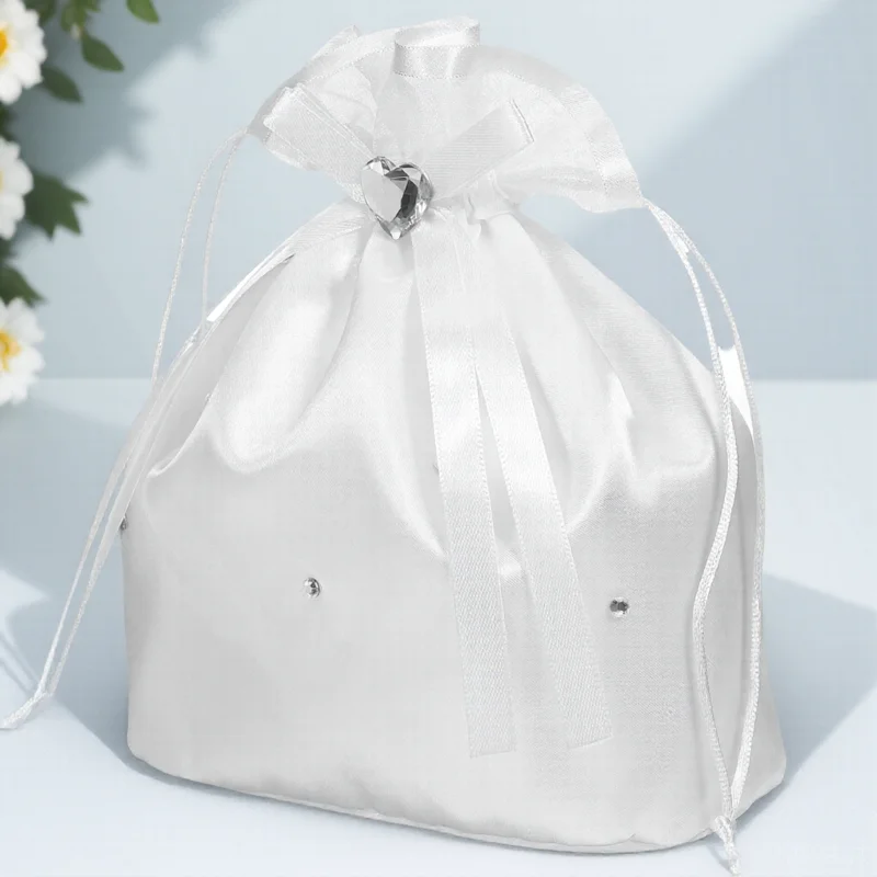 

White Satin Rhinestone Bridesmaid y Bag 21x22cm Wedding Party Bridegroom Bridal Handbag Cute Mini Accessories Gift