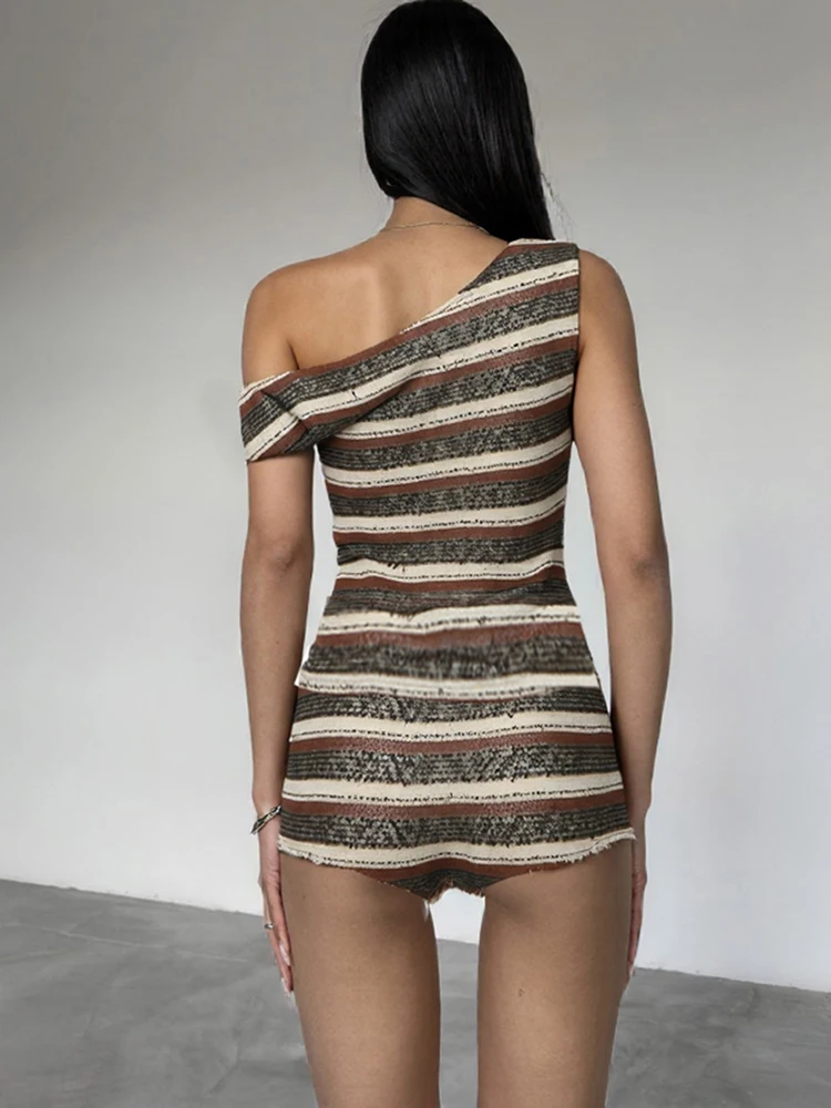 Estranho gato listra feminino casual 2 peça conjunto agasalho verão gola inclinada colheita topos + shorts combinando streetwear estiramento terno magro